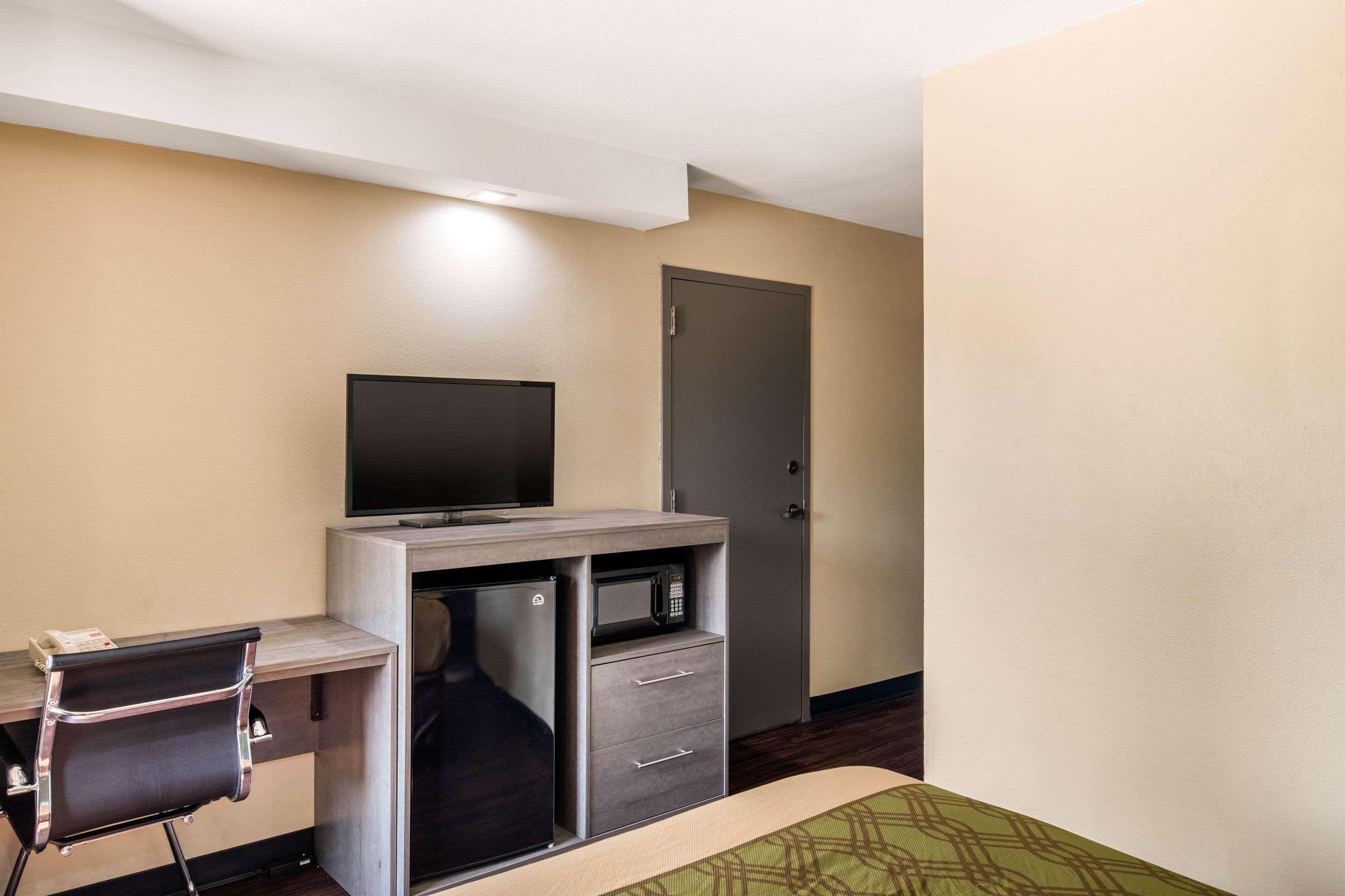Quality Inn & Suites Richardson-Dallas Exterior photo