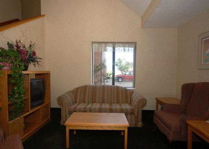 Quality Inn & Suites Richardson-Dallas Room photo