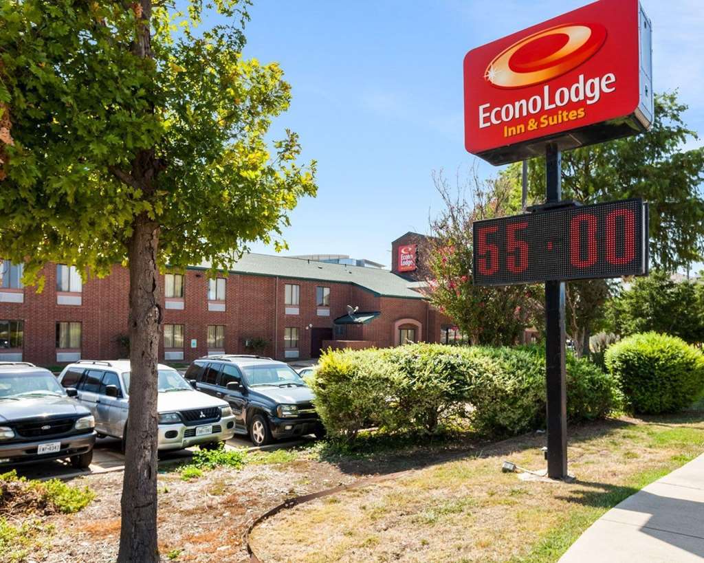 Quality Inn & Suites Richardson-Dallas Exterior photo