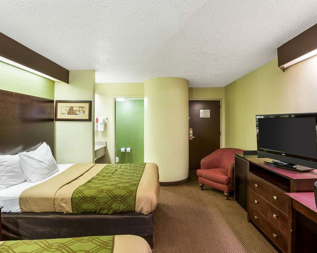 Quality Inn & Suites Richardson-Dallas Room photo
